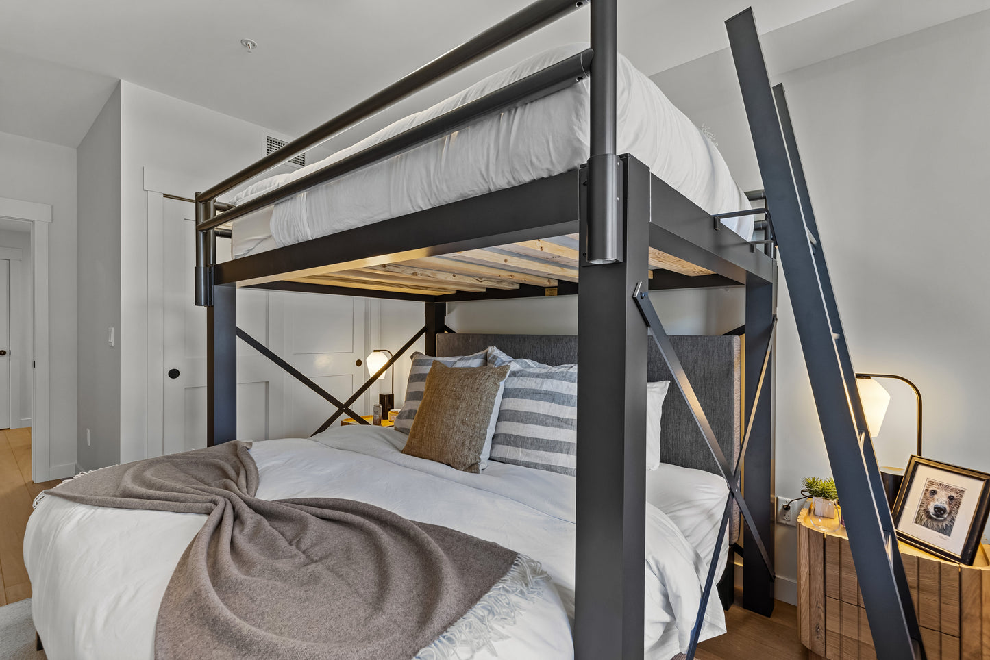 Grizzly Ridge Hydeaway