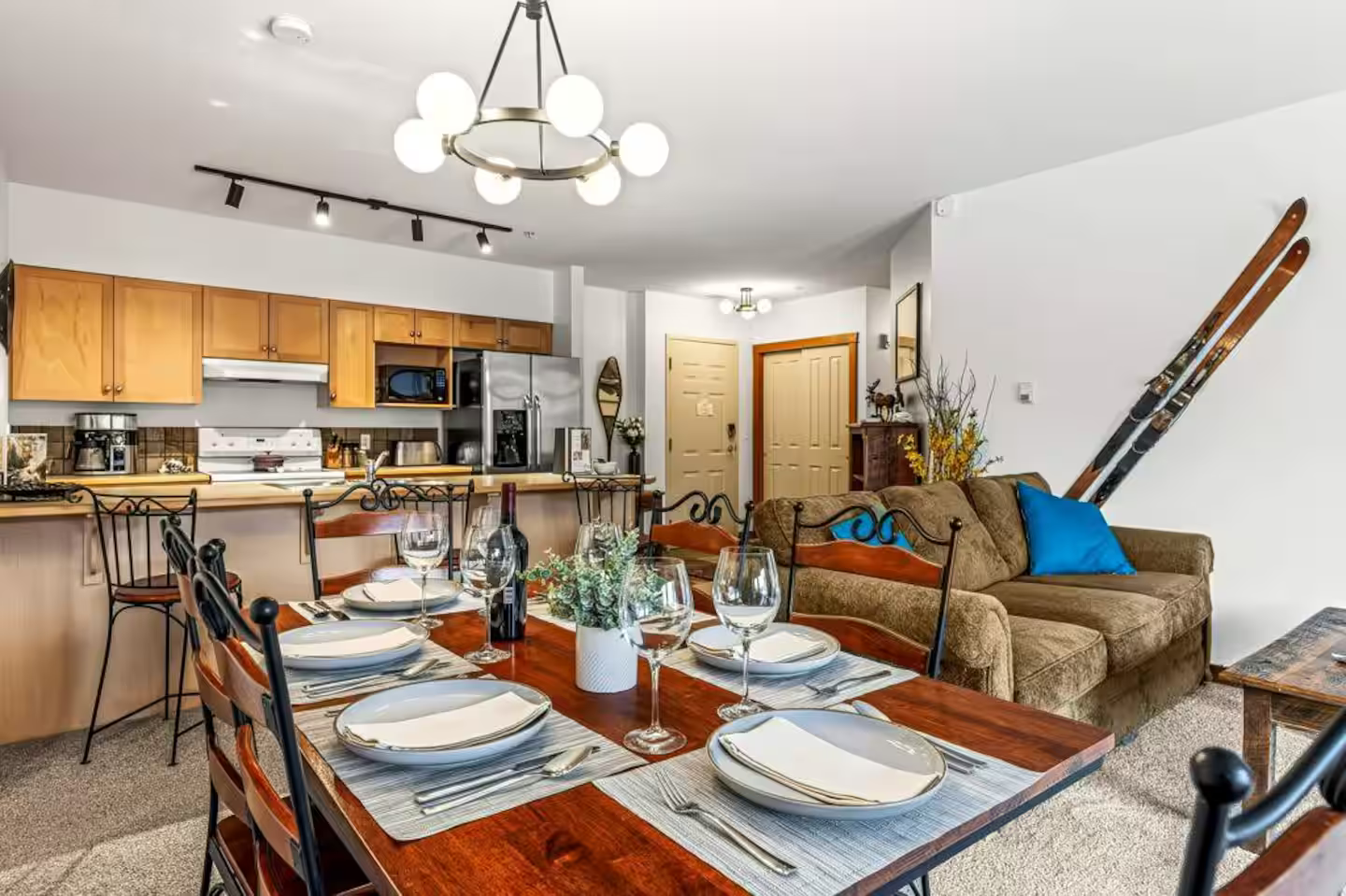 Silverhorn Hydeaway