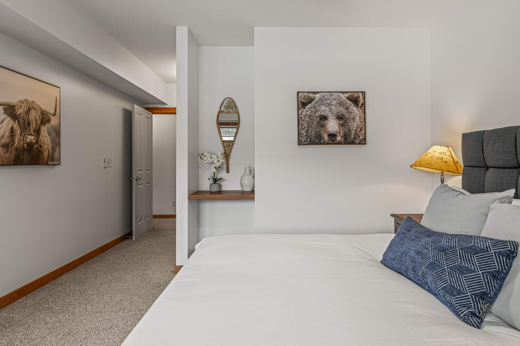 Silverhorn Hydeaway