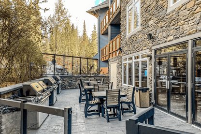 Cougar Creek Hydeaway