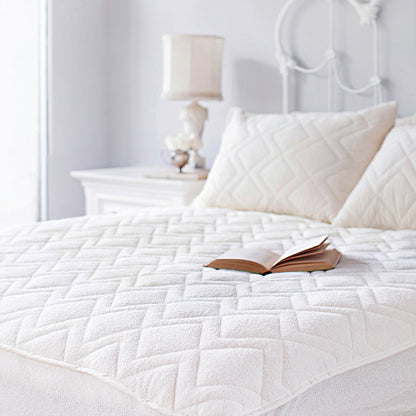St Dormeir Mattress Protector by St Geneve