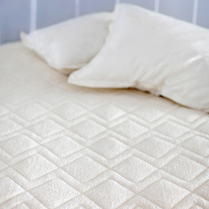 St Dormeir Mattress Protector by St Geneve