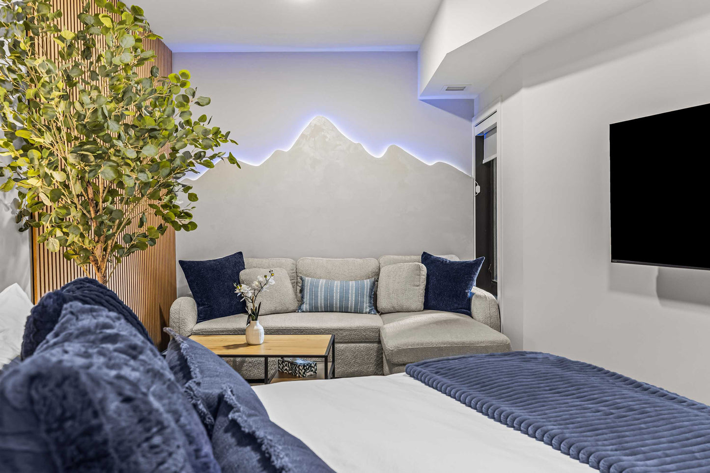 Nest Hydeaway