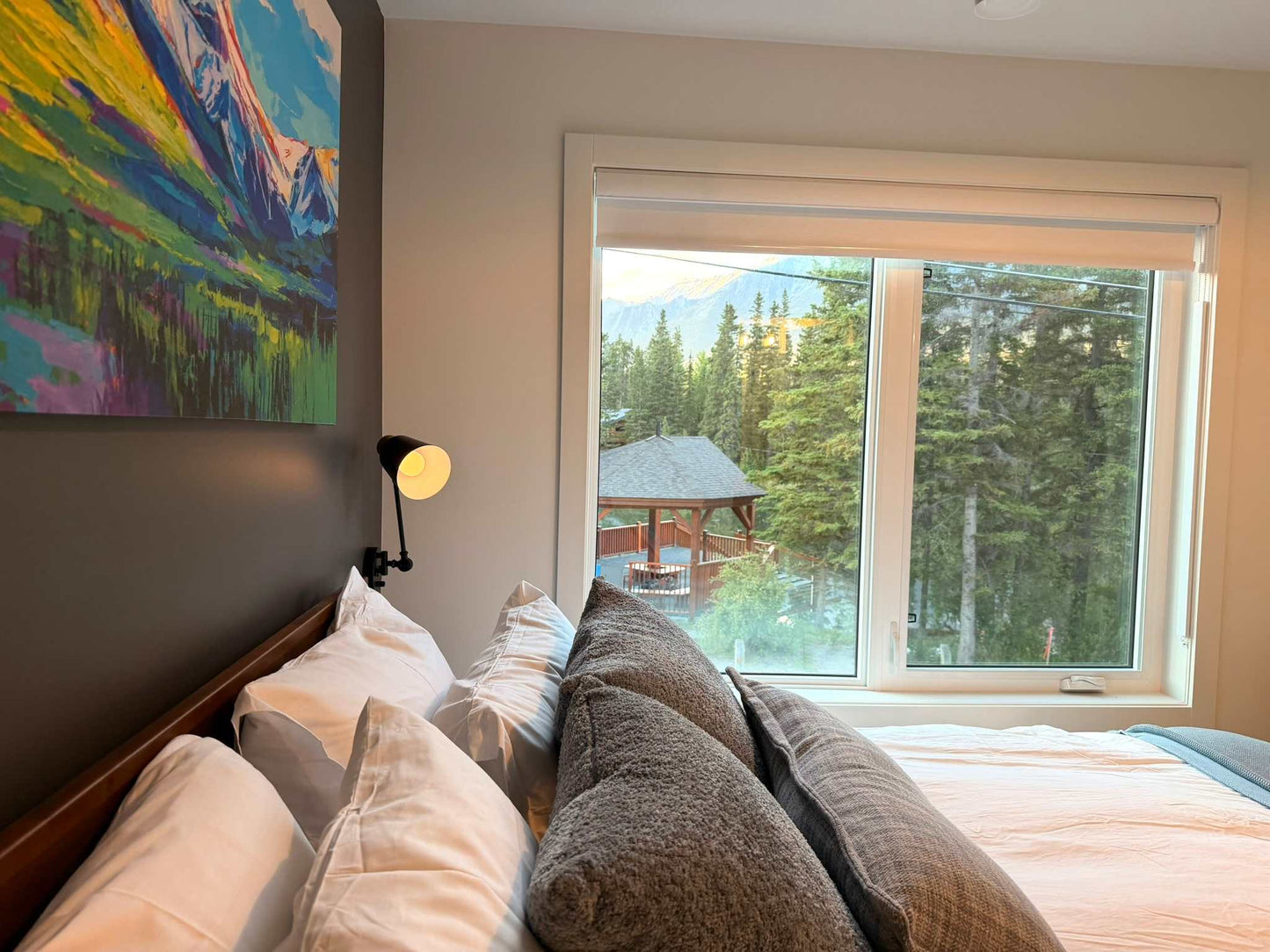 Brookside Hydeaway