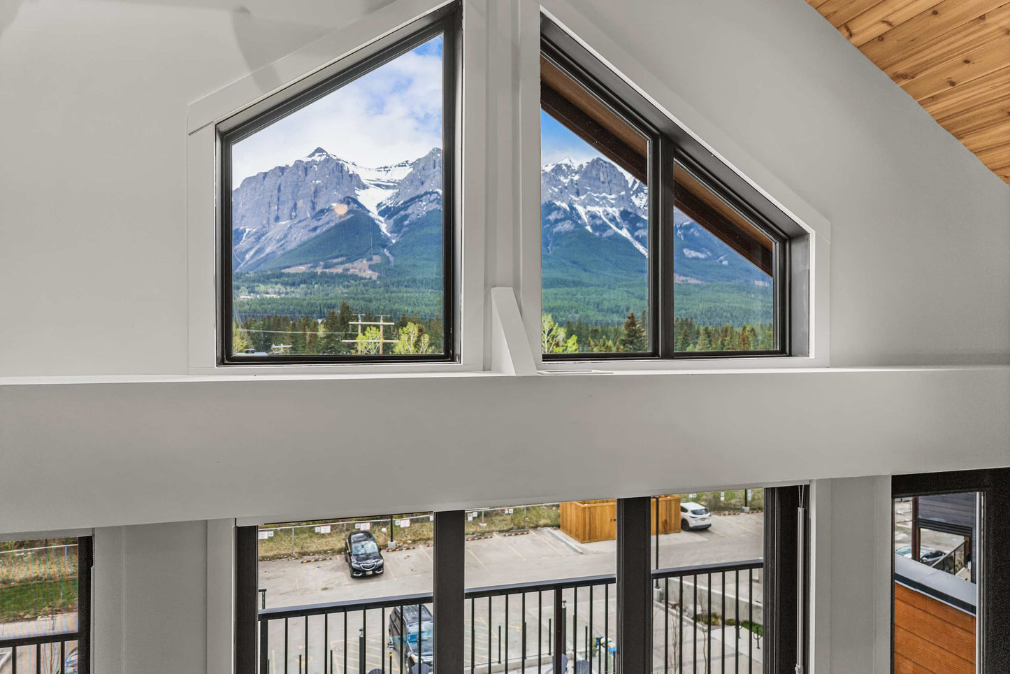 AlpenPeak Hydeaway