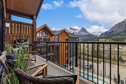 AlpenPeak Hydeaway