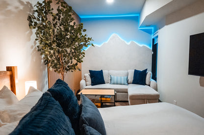Nest Hydeaway