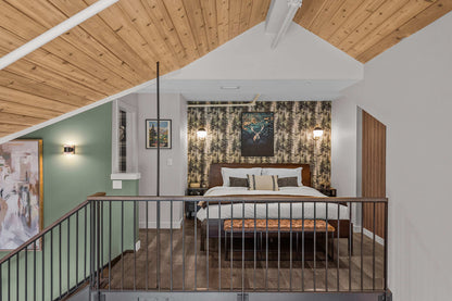AlpenPeak Hydeaway