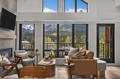 AlpenPeak Hydeaway