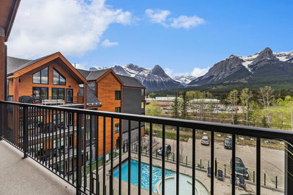 AlpenPeak Hydeaway