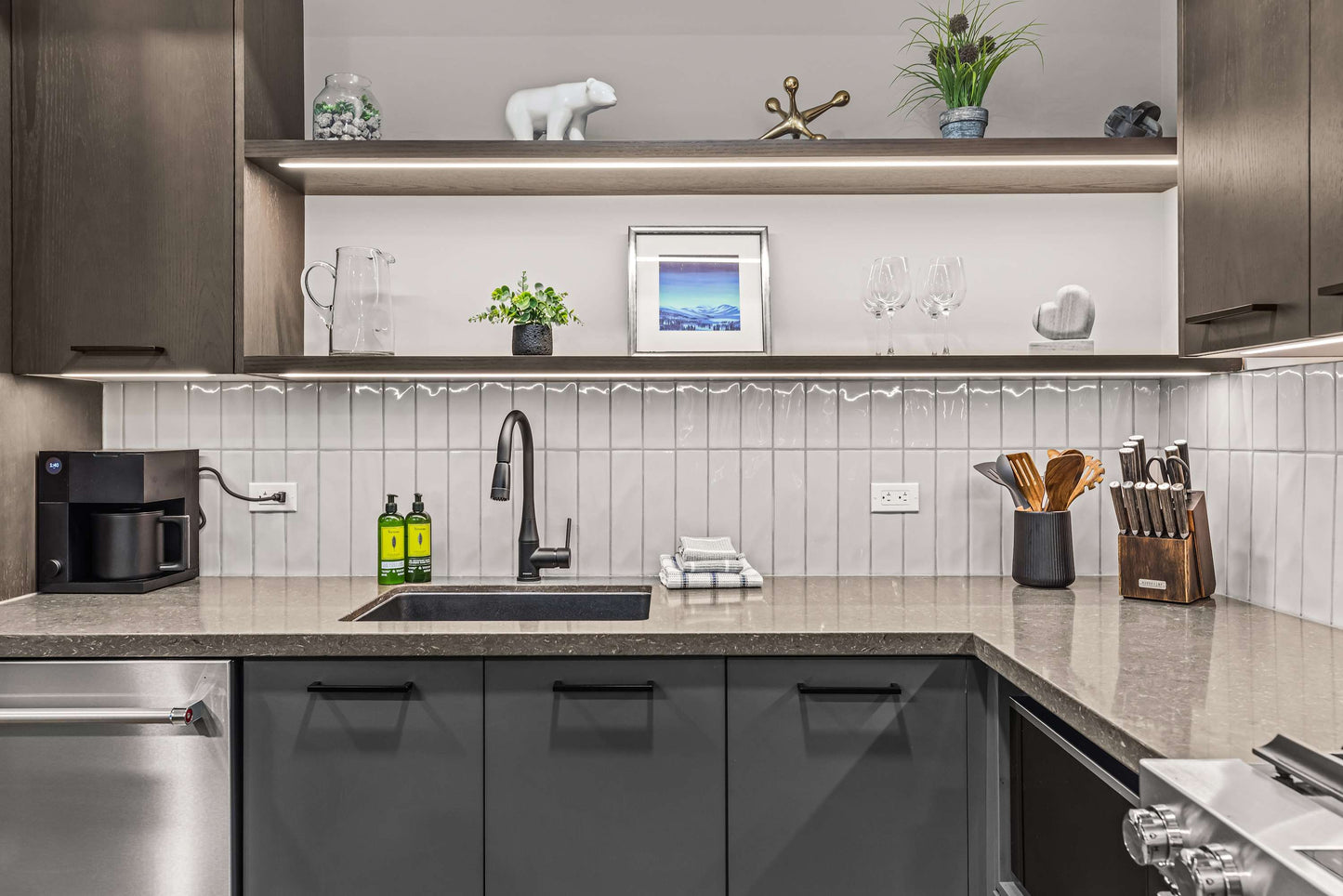 Nest Hydeaway