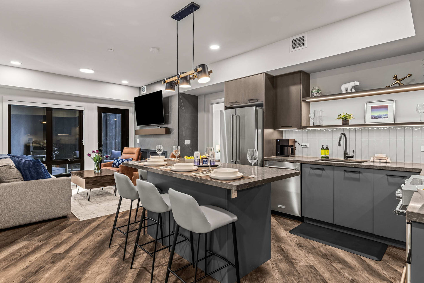 Nest Hydeaway