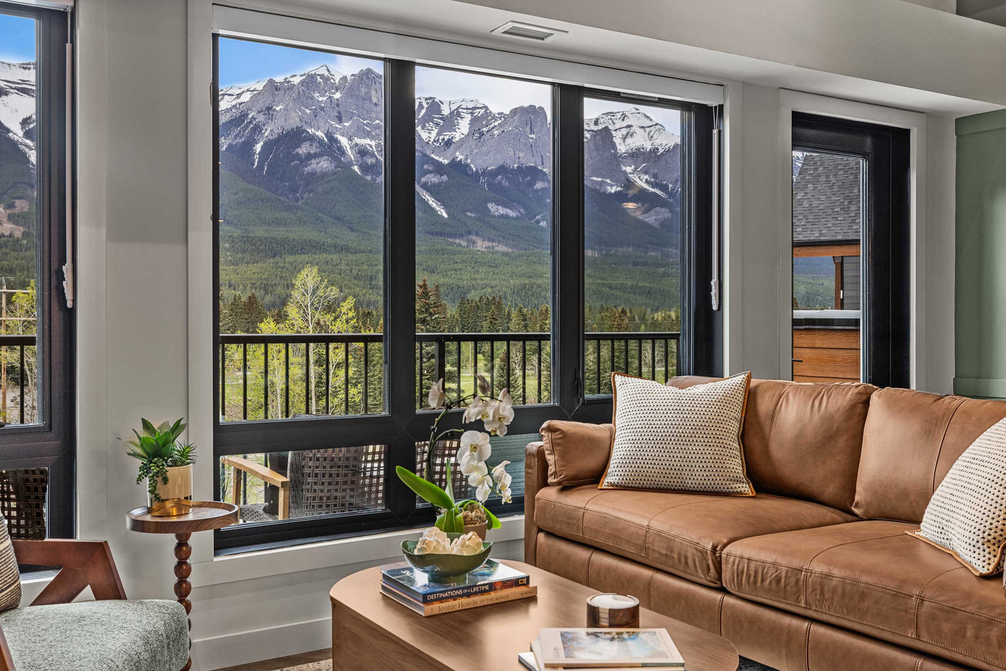 AlpenPeak Hydeaway