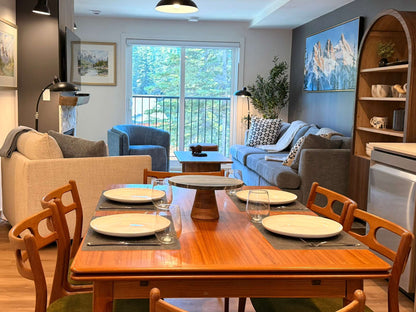 Brookside Hydeaway