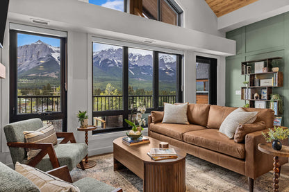 AlpenPeak Hydeaway