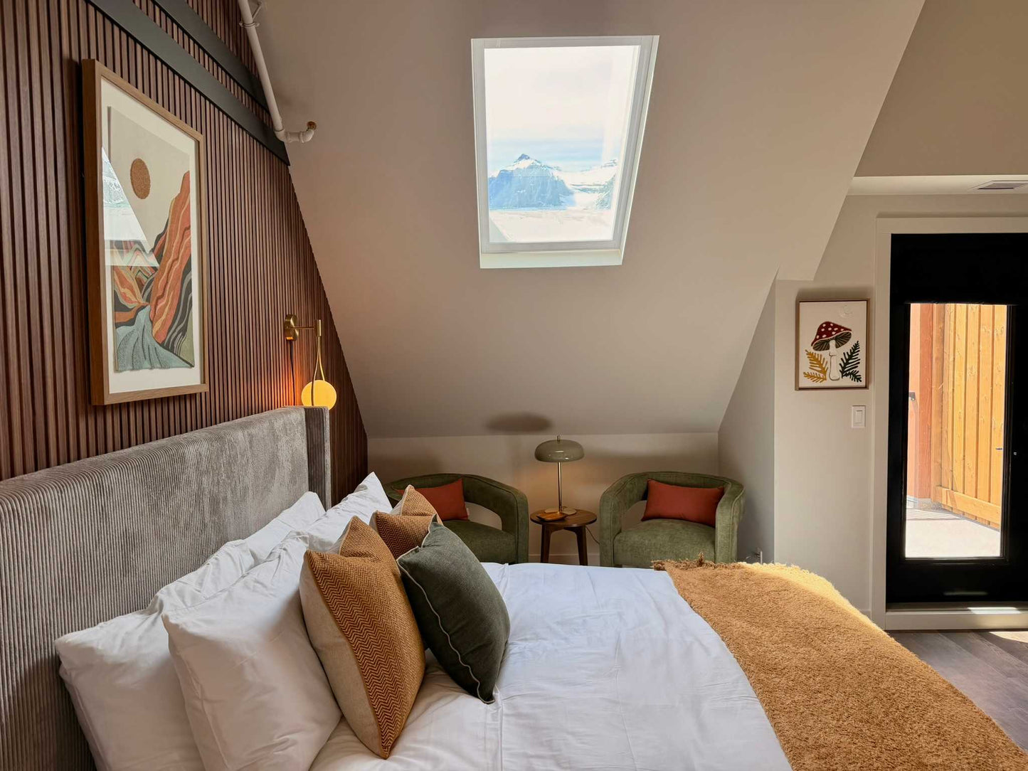 AlpenPeak Hydeaway