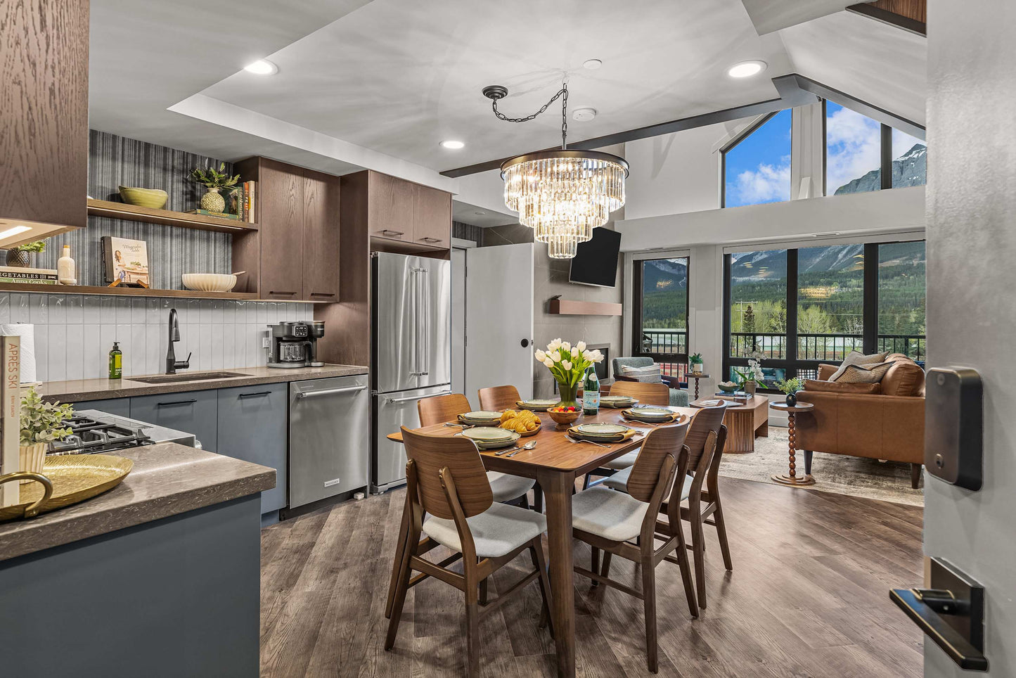 AlpenPeak Hydeaway