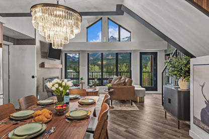 AlpenPeak Hydeaway