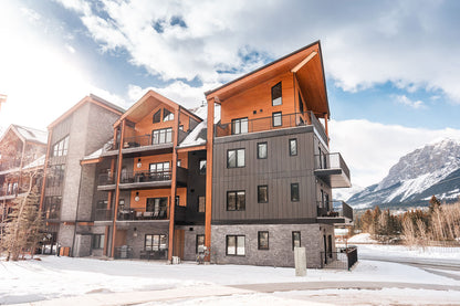 Elevation Hydeaway