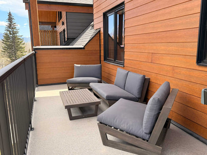 Elevation Hydeaway